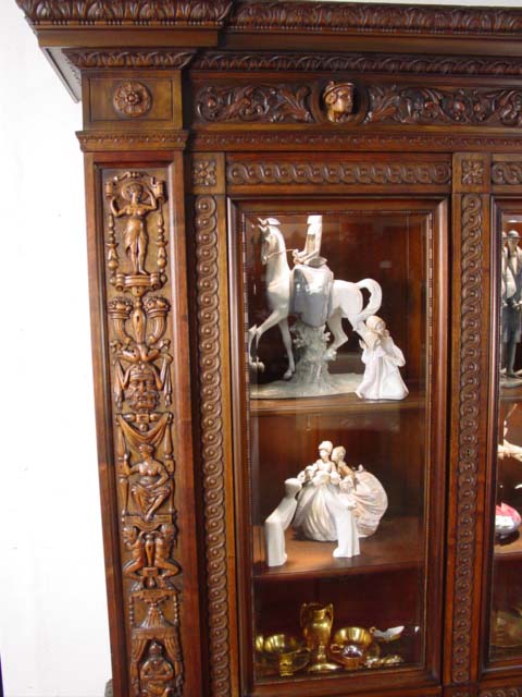 Belgian Highly carved 4 door bookcase detail2