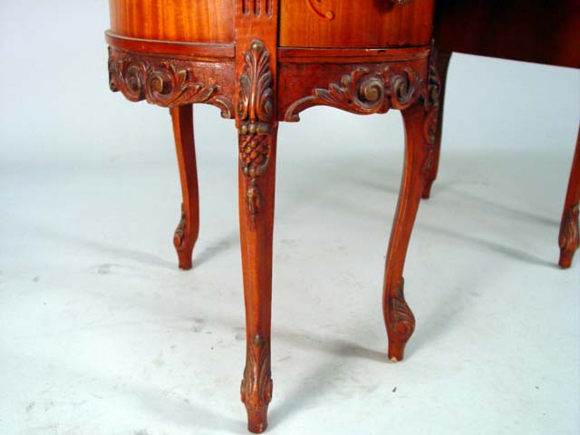 Louis XV kidney shape desk with chair leg