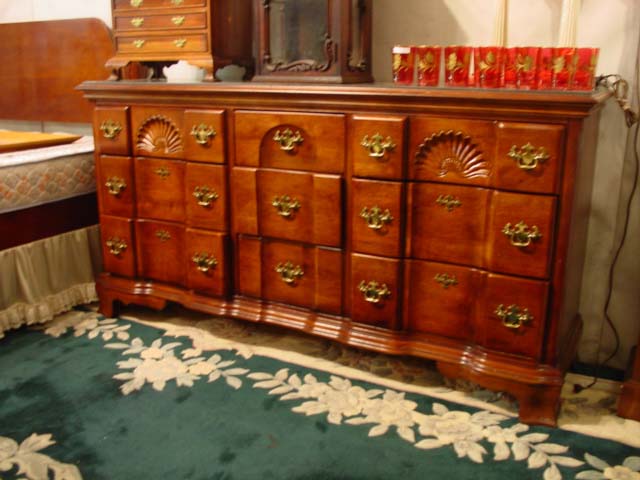 Thomasville chest