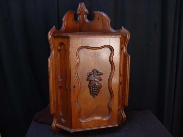 Victorian corner shelf