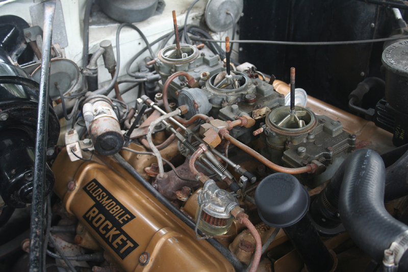 1957 Oldsmobile Super 88 w J2 Rocket Tri Power (4)