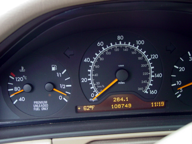 1998 Mercedes Benz E320 station wagon inside