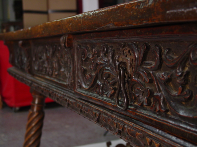 17th c. Spanish Carved Table ca. 1690 cu front