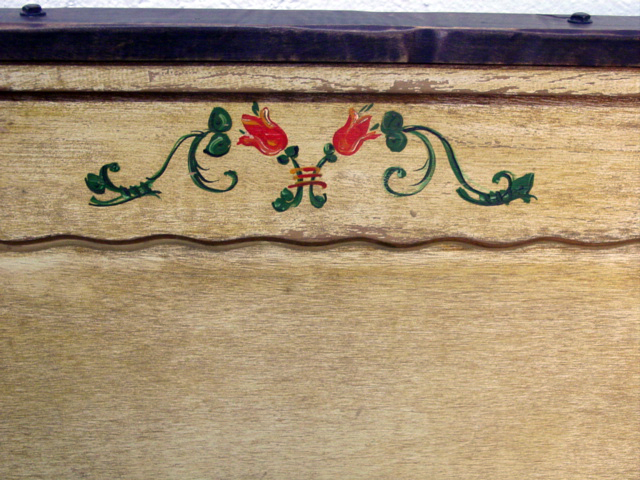 Monterey handpainted bench handpainted detail