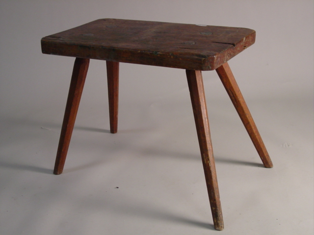 Primitive ped leg stand