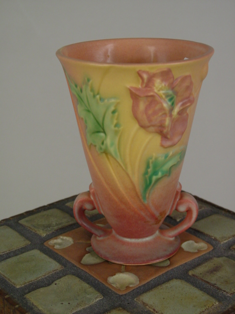 Roseville 6in vase