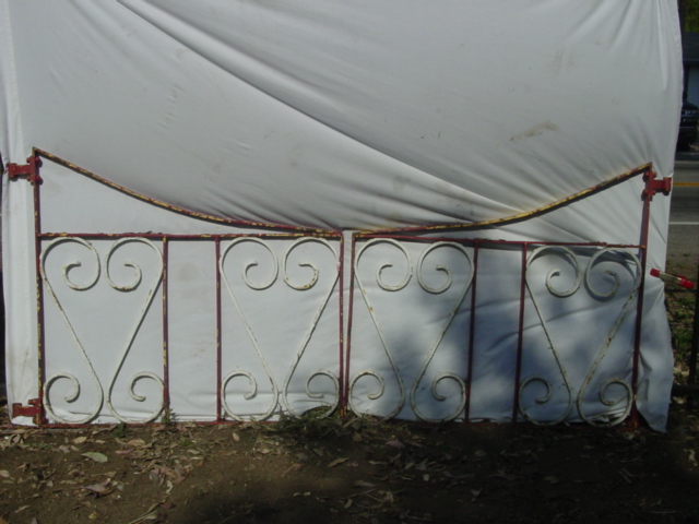 Heavy wr iron driveway gates redwhite 45w 30