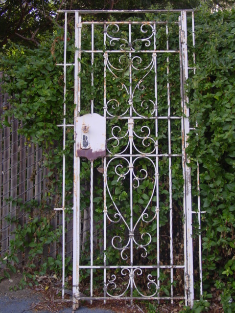 Wr iron heavy door -white w lock 7'9hx3'9 w