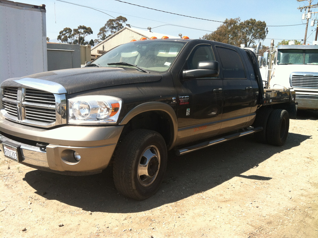 The Lynn's heavy duty towing Public Auction