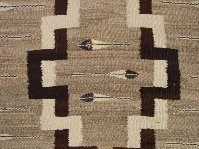 Natural color Navajo rug 6'8x5' with feathers cu
