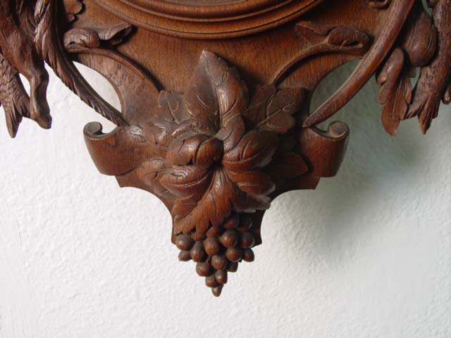 Carved French clock w hunting motif J. Laborde cu bottom