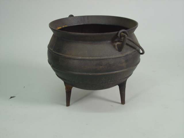 Cast iron caldron