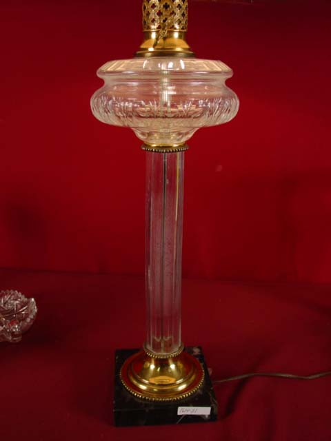 Crystal lamp with marble base