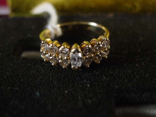 14kt gold diamond ring app 2ct 2