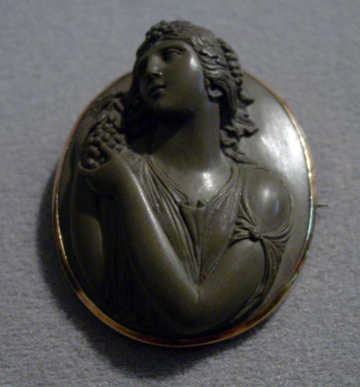 Jasperware relief cameo - gold rim