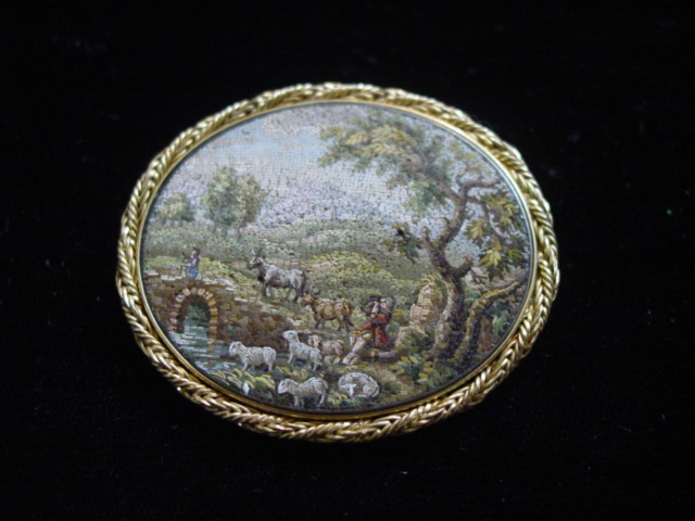 Oval Mosaic (Petit) 14kt pastoral scene