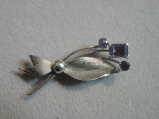Sterling Tanzanite & rnd. tanzanite brooch
