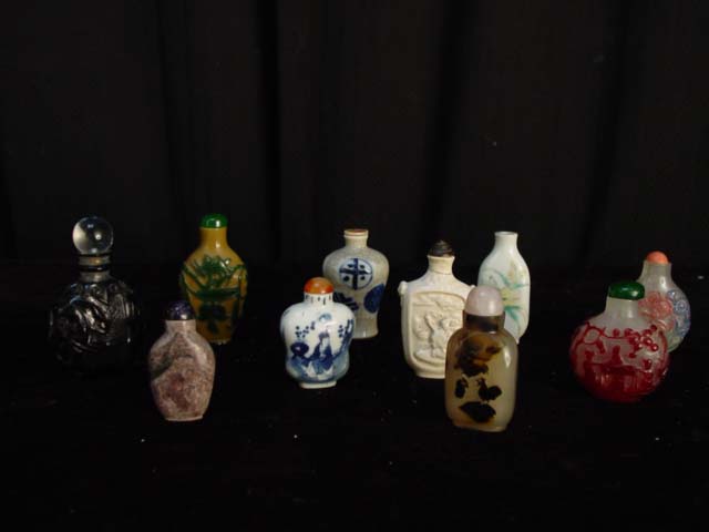 antique snuff bottles
