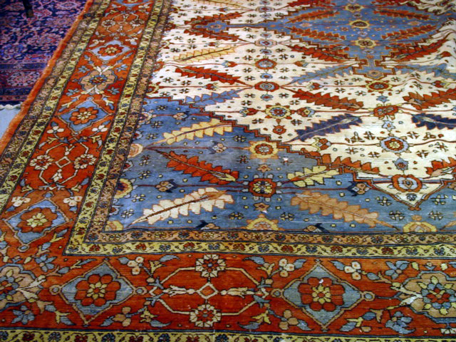 Heriz Sarape  9x13ft carpet detail