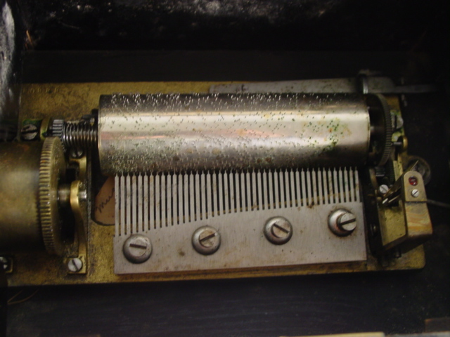 Swiss 6 Tune Music Box works 2