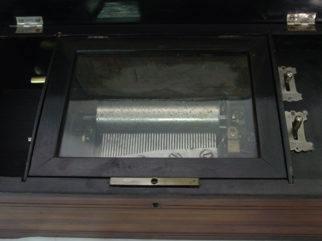 Swiss 6 Tune Music Box works
